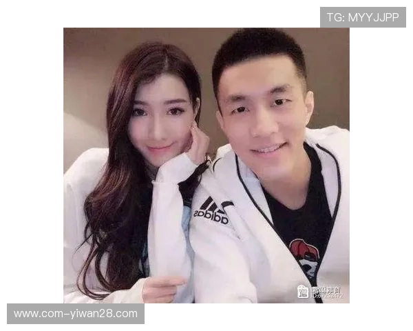 中国最帅足球球星女友曝光引热议 看看他们的幸福瞬间 中国最帅足球球星女友曝光引热议 看看他们的幸福瞬间